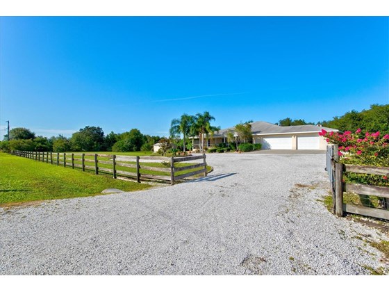 New Attachment - Single Family Home for sale at 1518 Bel Air Star Pkwy, Sarasota, FL 34240 - MLS Number is A4506654