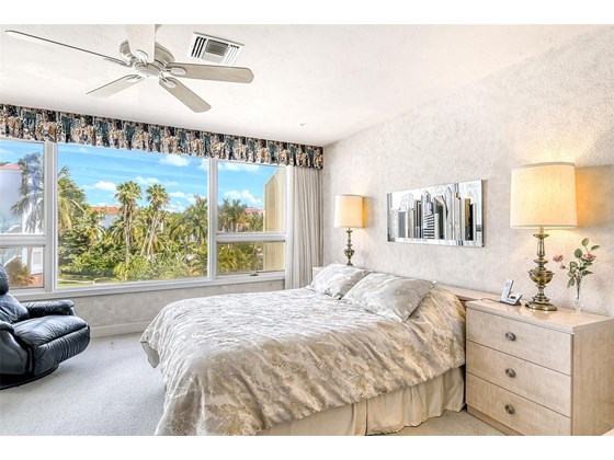 Master Suite and Window view - Condo for sale at 370 A Gulf Of Mexico Dr #421, Longboat Key, FL 34228 - MLS Number is A4513966