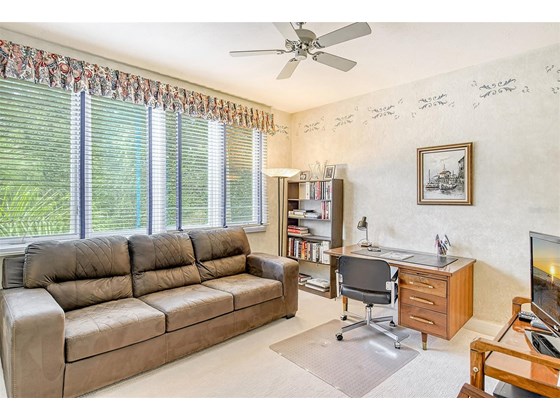 Bedroom 2 has closet and en-suite bath - Condo for sale at 370 A Gulf Of Mexico Dr #421, Longboat Key, FL 34228 - MLS Number is A4513966