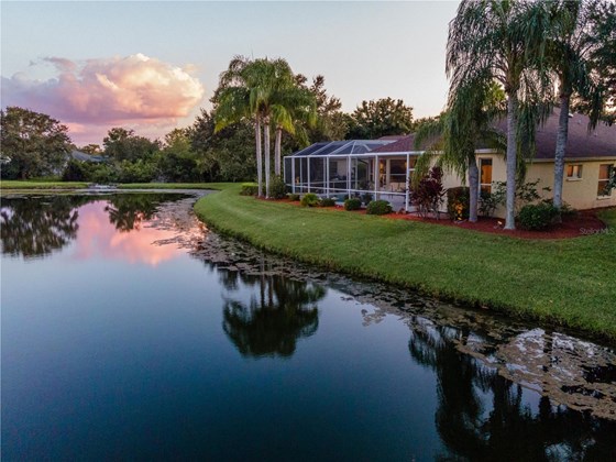 Enjoy the peacefulness of the lake as the sky reflects its beauty. - Single Family Home for sale at 6521 Sundew Ct, Lakewood Ranch, FL 34202 - MLS Number is A4514104