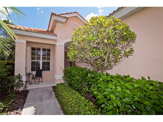 Single Family Home for sale at 6427 Wingspan Way, Bradenton, FL 34203 - MLS Number is A4515449