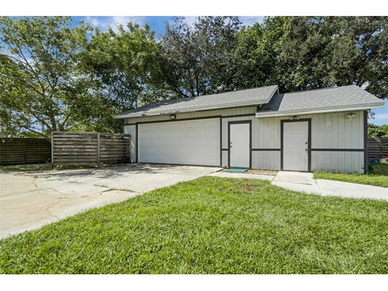Detached garage/workshop and in law suite - Single Family Home for sale at 7613 Tuttle Ave, Sarasota, FL 34243 - MLS Number is A4515604