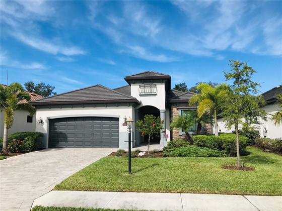 Single Family Home for sale at 16717 Bwana Pl, Bradenton, FL 34211 - MLS Number is A4518315