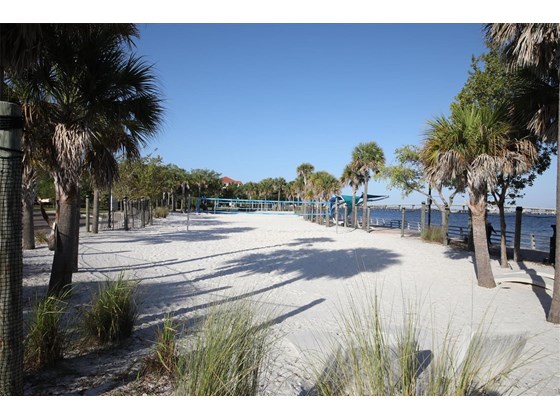 Condo for sale at 1400 Barcarrota Blvd #402, Bradenton, FL 34205 - MLS Number is A4520588