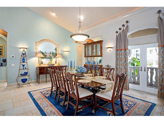 This beautiful dining space makes entertaining a joy! - Single Family Home for sale at 1012 Bayview Dr, Nokomis, FL 34275 - MLS Number is A4521028