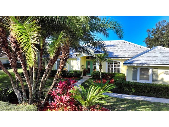 Single Family Home for sale at 8821 Misty Creek Dr, Sarasota, FL 34241 - MLS Number is A4521942